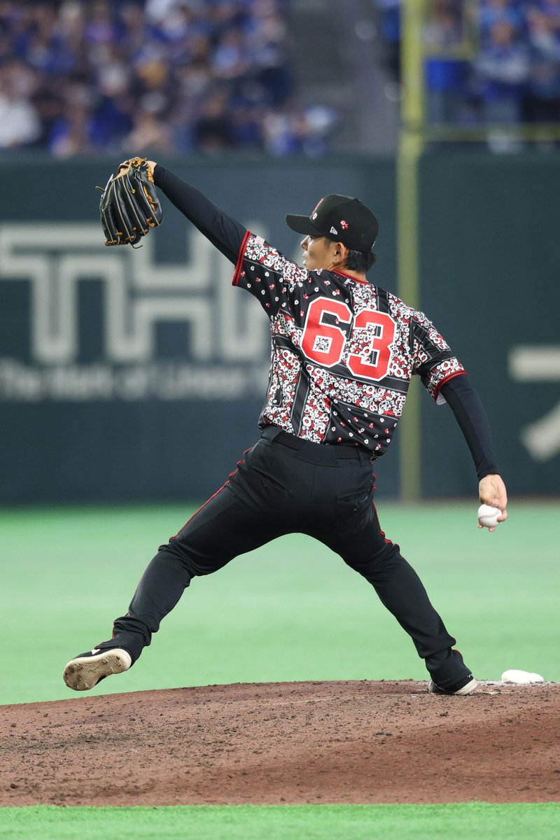 TokyoGiants's tweet photo. 【九回表】巨人 6-0 DeNA

3番手 #泉圭輔 投手は、二死から二塁打を許すも、後続を抑え、ゲームセット🙌 https://t.co/NES5IV37qk