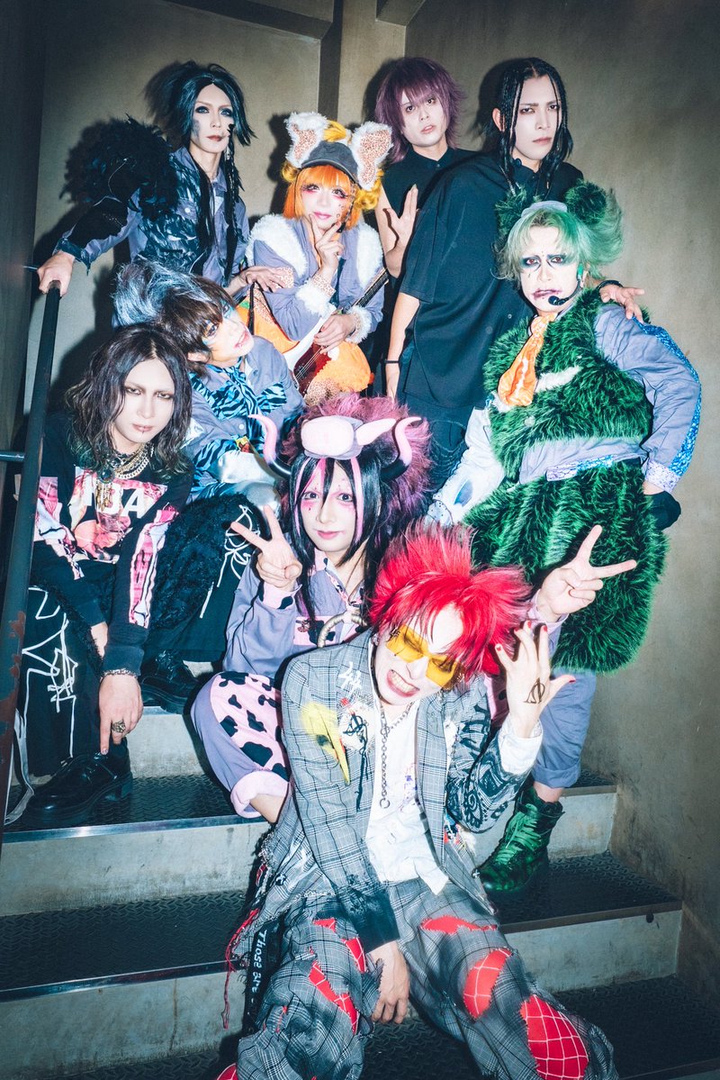 Arlequin_offi's tweet photo. 2026.7.30 Spotify O-EAST
アルルカン Presents「friend &amp; fiend 2026」  

😈 えんそく(@ensokuchan)
😈 CODOMO DRAGON(@codomo_official)

Photo by 川島彩水 @kwmi_z

#アルルカン #friendfiend 
#えんそく #コドモドラゴン https://t.co/CYg0cesLua
