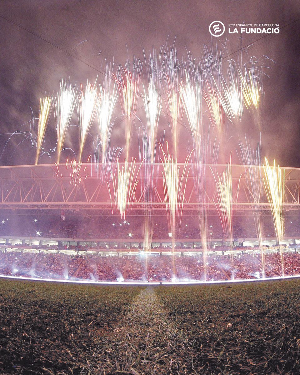 RCDEspanyol's tweet photo. ⭐️ Tal dia com avui, el 2 d’agost de 2009, vam inaugurar l’@rcde_stadium en una tarda màgica amb un partit per al record davant el @LFC.
#RCDE #FundacióRCDE