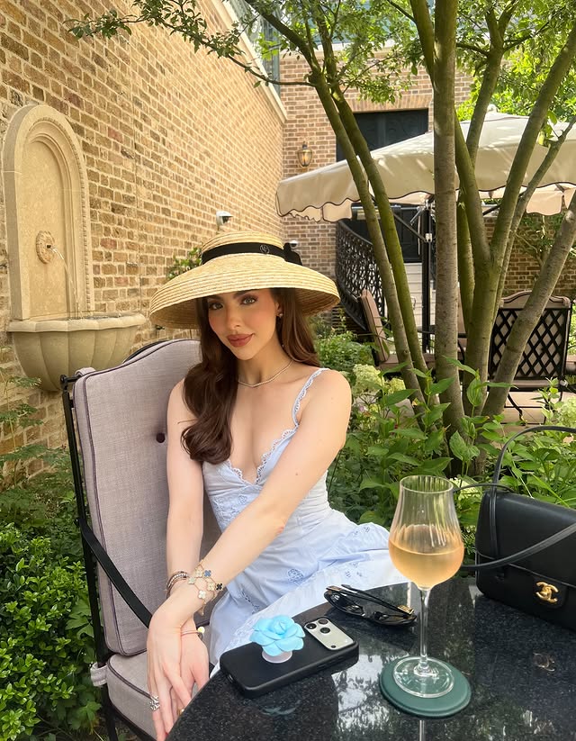 BurguesBA's tweet photo. afternoon tea https://t.co/FuoDPolyAE