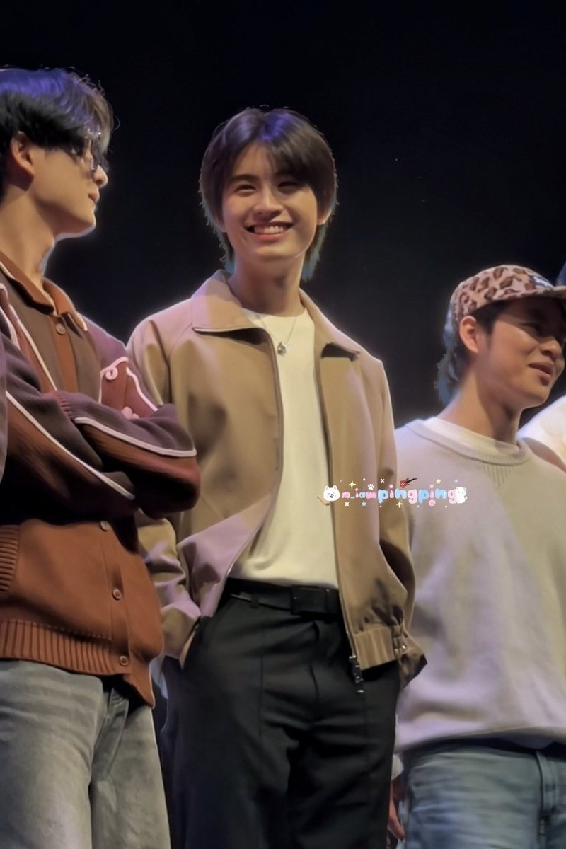 _iampingping's tweet photo. ยิ้มหวานในวันศุกร์ ก่อนเจอกันอีกที 27 สิงหาเยยสินะ คิดถึงเอเอแน่เลย 🥺🩵

#AAashirakorn
#Flex1045xBUS_รักมักยาก https://t.co/tvqxNK3O0D
