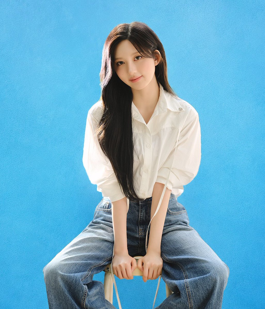 gaeulsbn's tweet photo. rogergallet instagram update 🩵

rogeRGallet x #GAEUL
Feminine, vibrant, and effortlessly refined, @/fallingin__fall embodies the French touch and the joy captured in every drop of Fleur de Figuier.

engage here 🔗 https://t.co/ucnV1JYSJF https://t.co/ojMoUIHtFG