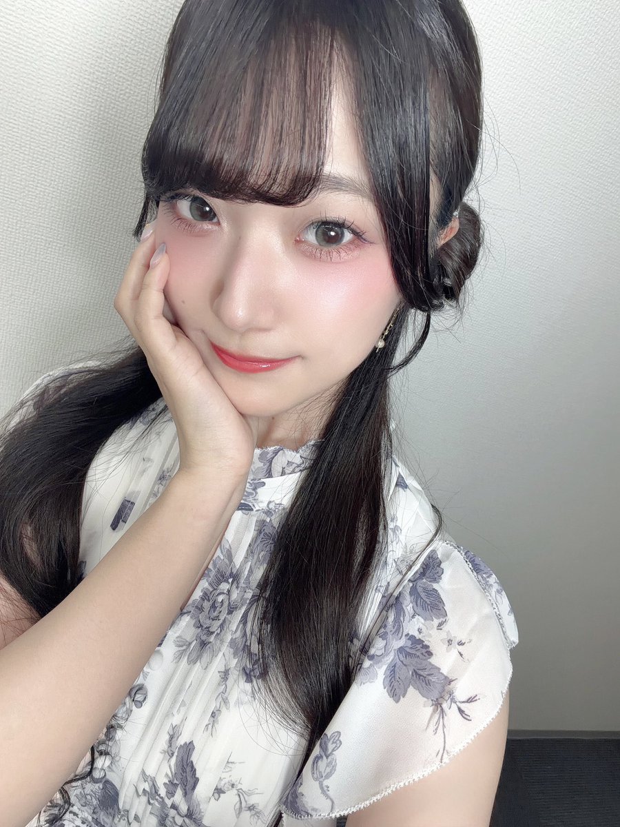 yukari_amane_'s tweet photo. #あまハモ お聴きいただきありがとうございました🤍
secret base〜君がくれたもの〜 を歌わせていただきました！夏だねえ🌻
豊臣兄弟の話たくさんできて楽しかった‼️
みなさんも素敵な夏を過ごしてくださいね✨ https://t.co/w4ZSBnGmVV