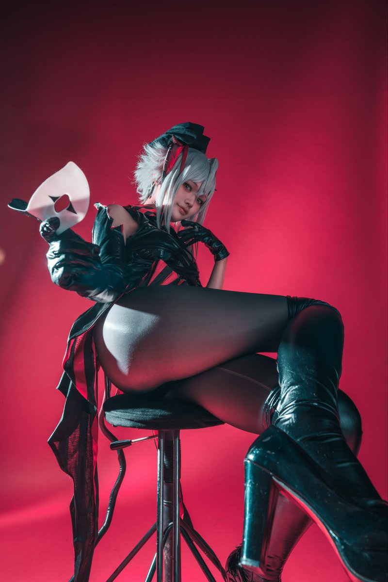 p_nyarupee's tweet photo. 明日方舟 cos / 愚夜密函 

Are you ready for the show?

 #アークナイツ  #W #Arknights https://t.co/bVZlKVjg6H