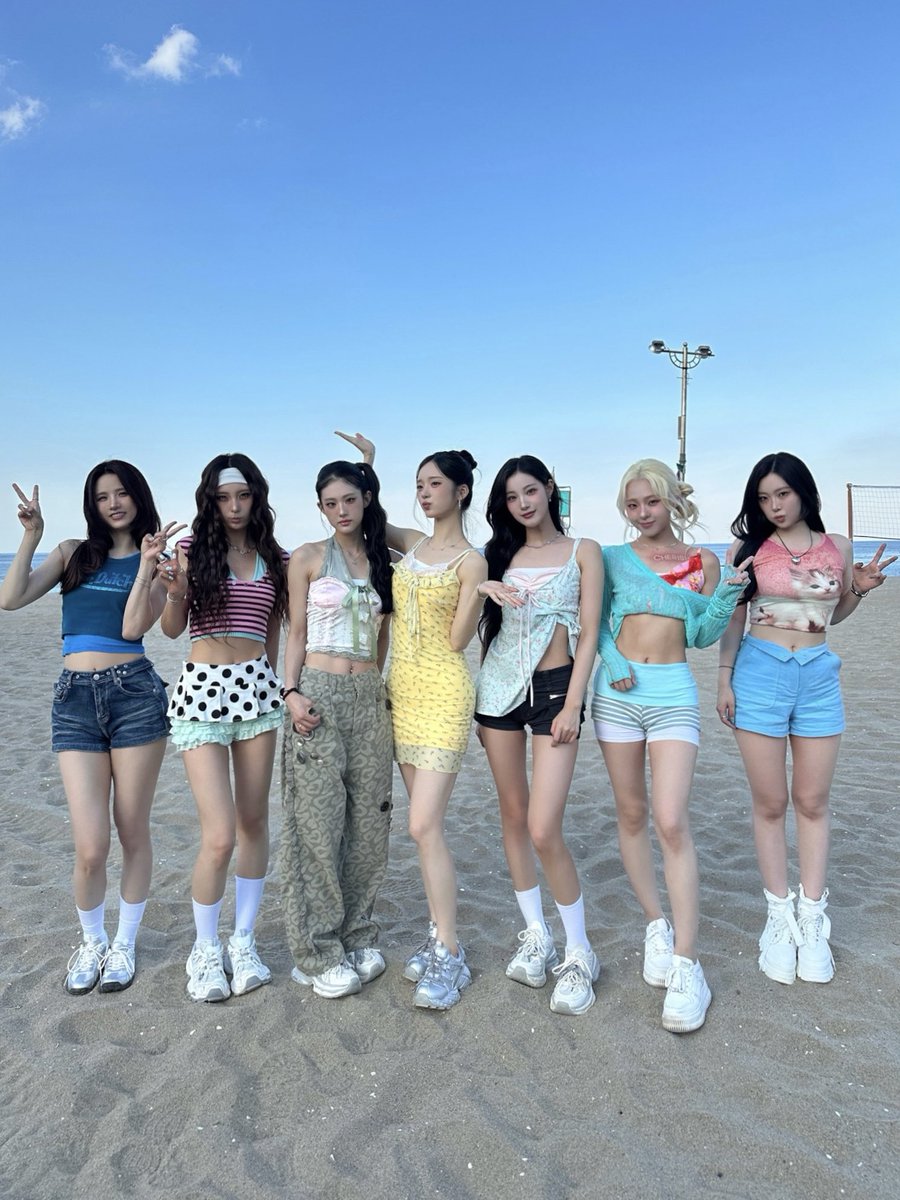 ichillin_km's tweet photo. 💌🌕🌱🧸🦋🐰🐳🦊💌

헬로콘서트 좋은 날🎤
양양 썸머 페스티벌 + 아이칠린 = 🩵

#ICHILLIN #아이칠린 https://t.co/Tr1l54gnUP
