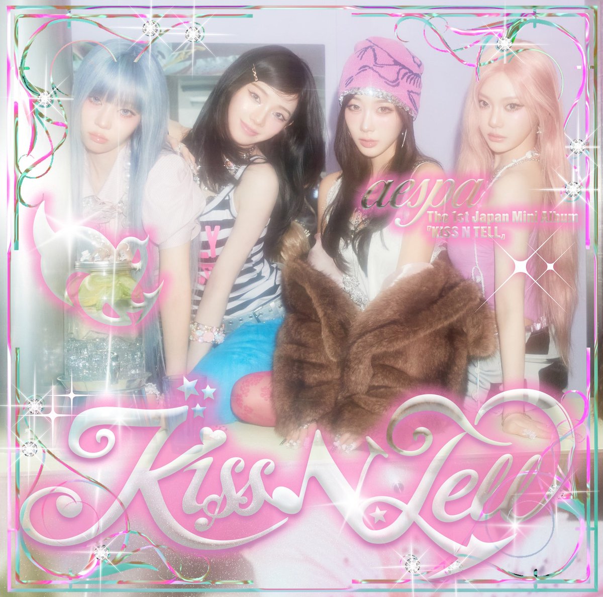 fangirlsns2's tweet photo. [PO] AESPA 1st Japan Mini Album - KISS N TELL

🛒 DP🍊
https://t.co/nnqXHEpdLS

🛒 Order on Whatsapp
https://t.co/Hkz8GwZAFZ

💸 Pricelist
Warner Music Edition: 1.760k DP 1.500k (est 850gr)
Limited Edition: 570k DP 450k (est 350gr)
Poster Ver: 380k DP 300k
Kiss n tell Ver: 365k DP 270k

📍 Bandung
✅ EMS+TAX
✅ With Bonus from Warner Music Japan
✅ Pelunasan di 🍊

#aespa #æspa #에스파 
#KISSNTELL #aespaKISSNTELL