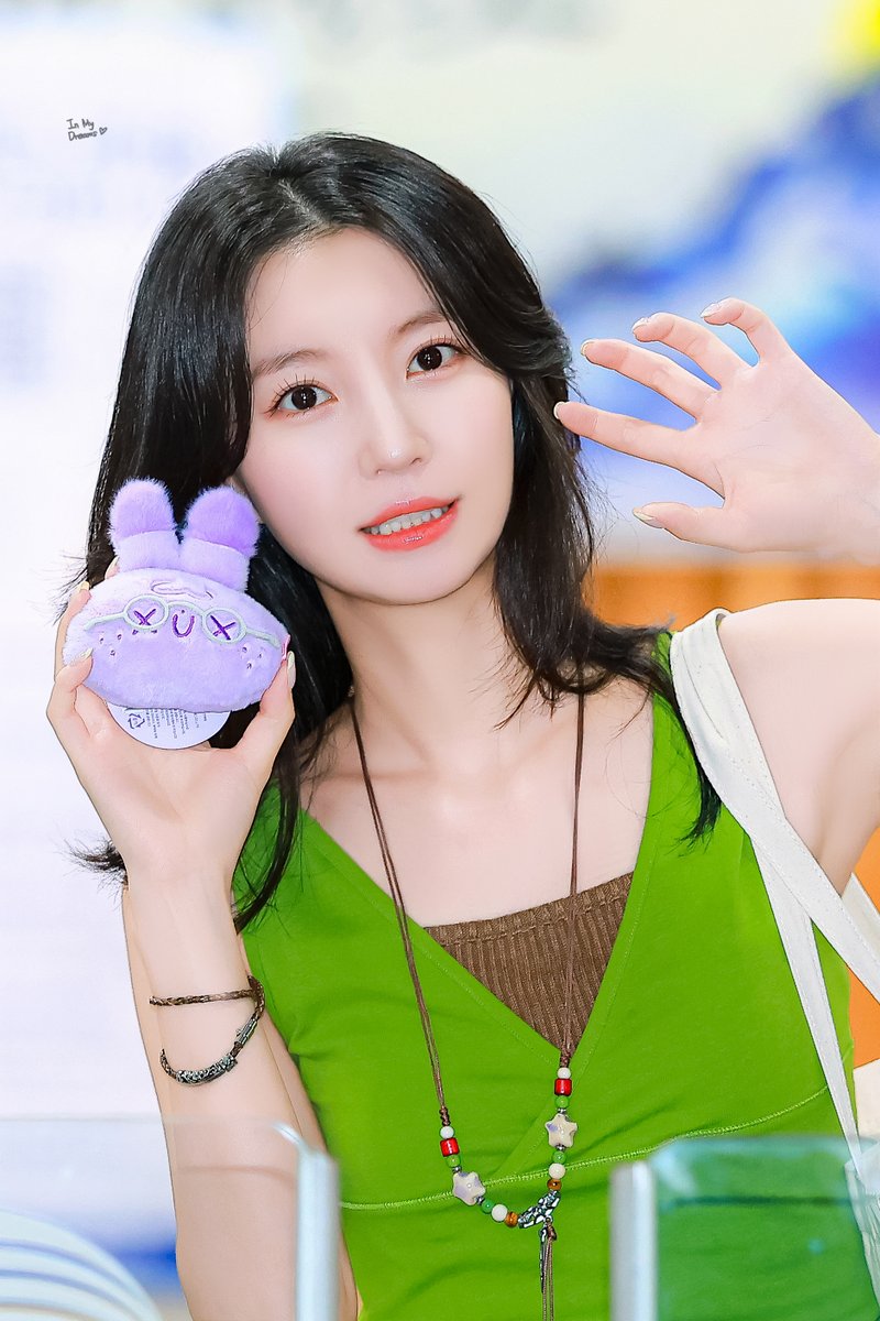 yubin_dreams's tweet photo. 260731 유빈       

모모이💜유빈

#오마이걸 #배유빈 #유빈 
#OHMYGIRL #YUBIN https://t.co/kHzTgj1ZpN