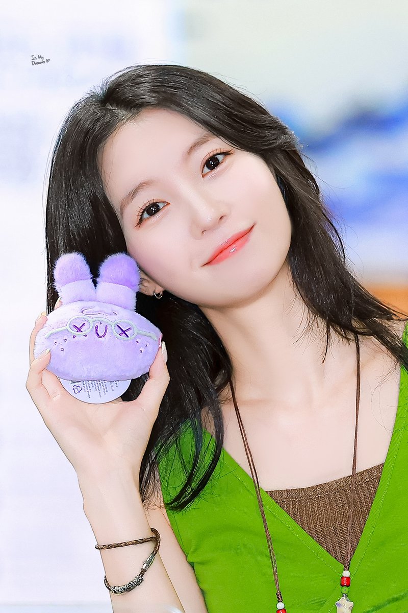 yubin_dreams's tweet photo. 260731 유빈       

모모이💜유빈

#오마이걸 #배유빈 #유빈 
#OHMYGIRL #YUBIN https://t.co/kHzTgj1ZpN