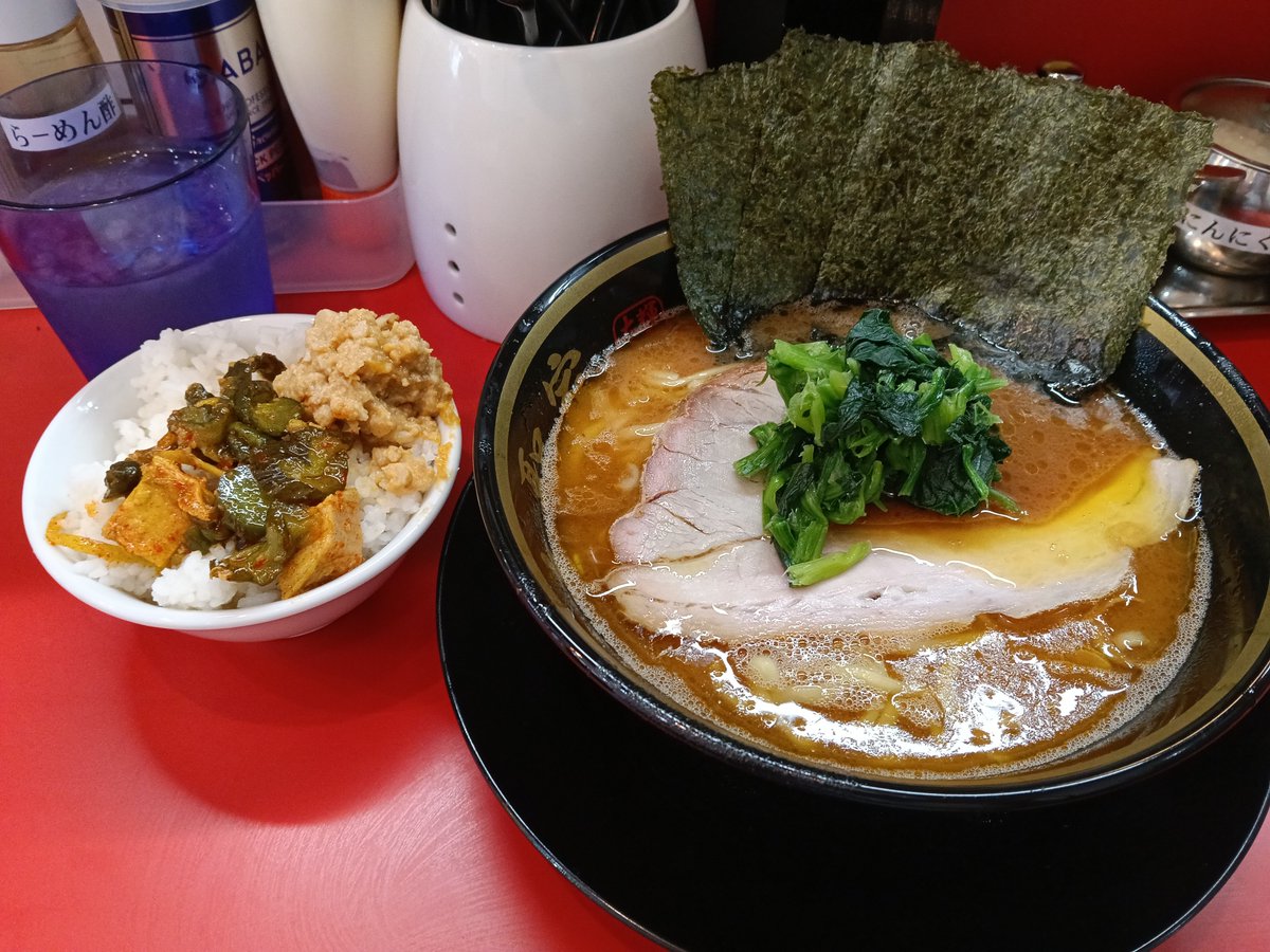 uuuted0044roo's tweet photo. 上野に新しくできた
大輝家直系 大聖家！
新幹線前に腹いっぱい https://t.co/aLOMoPCRnH