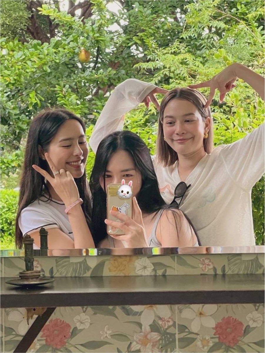 jjppoopp's tweet photo. ขนมจีน กวิน หวาย มากกก https://t.co/tDTyE2I8NN