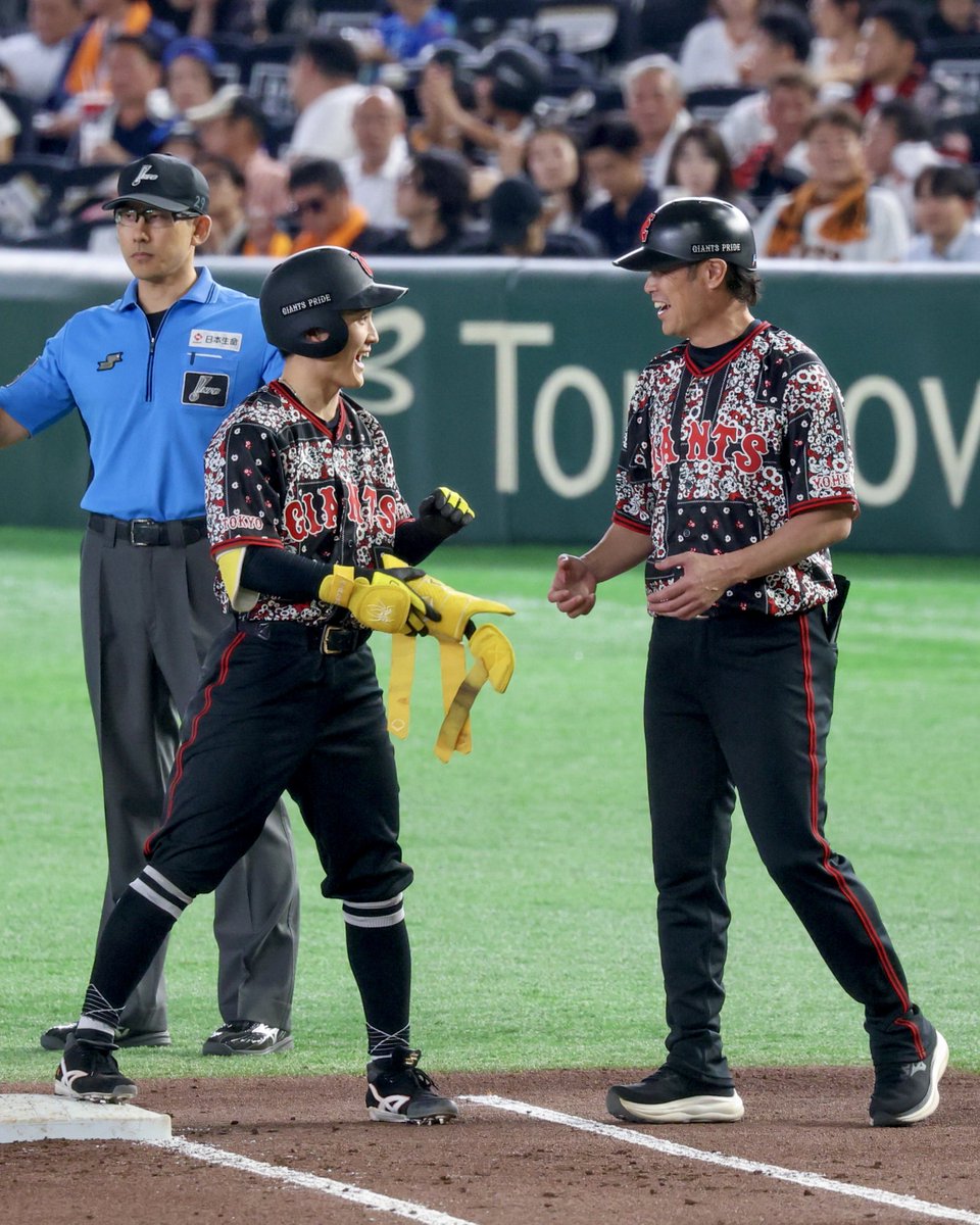 _m_79kame's tweet photo. 浦田くんの笑顔😆✨
かわいい〜

#浦田俊輔 #亀井善行 #giants #ジャイアンツ
2026.07.31 東京ドーム https://t.co/soxboq9UR6