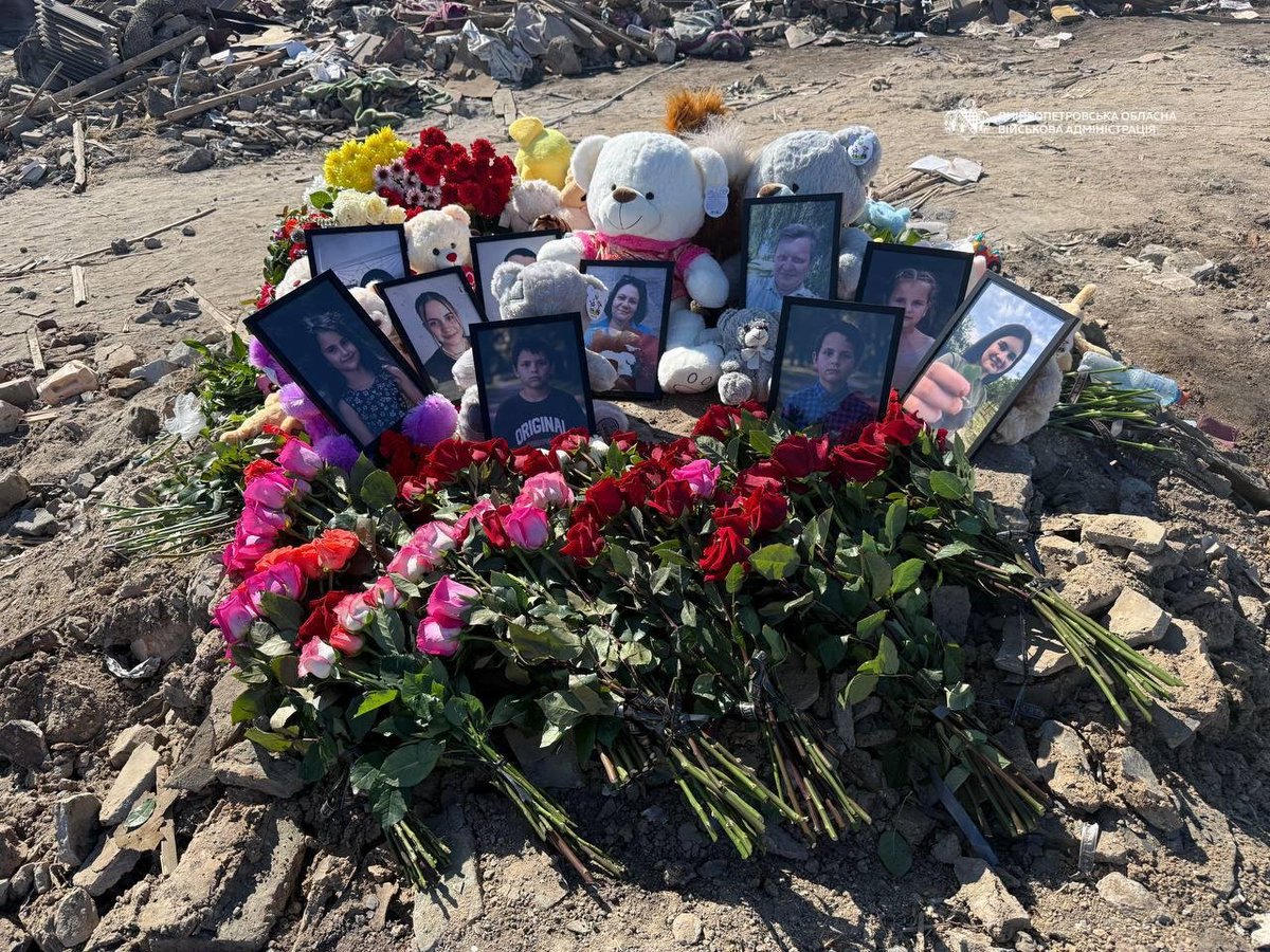 BohuslavskaKate's tweet photo. 🕯 In the village of Radushne, residents gathered to honor the memory of the Voronov family, killed by Russia.

Russian ballistic missile struck the home of a large family during Russia’s massive attack on Ukraine on July 30. 

Once again, a ballistic missile struck a home. All 10 of them are gone now. Their only crime was being Ukrainian in their own home.