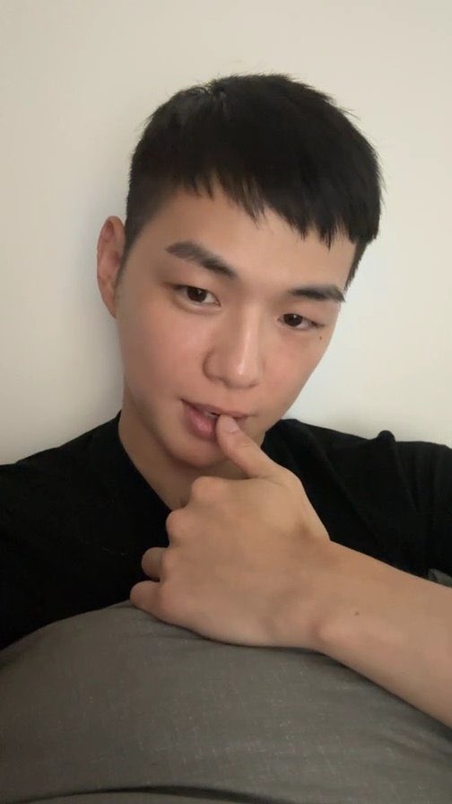 inevan's tweet photo. help me 😭😇 https://t.co/ngMa5qon6j