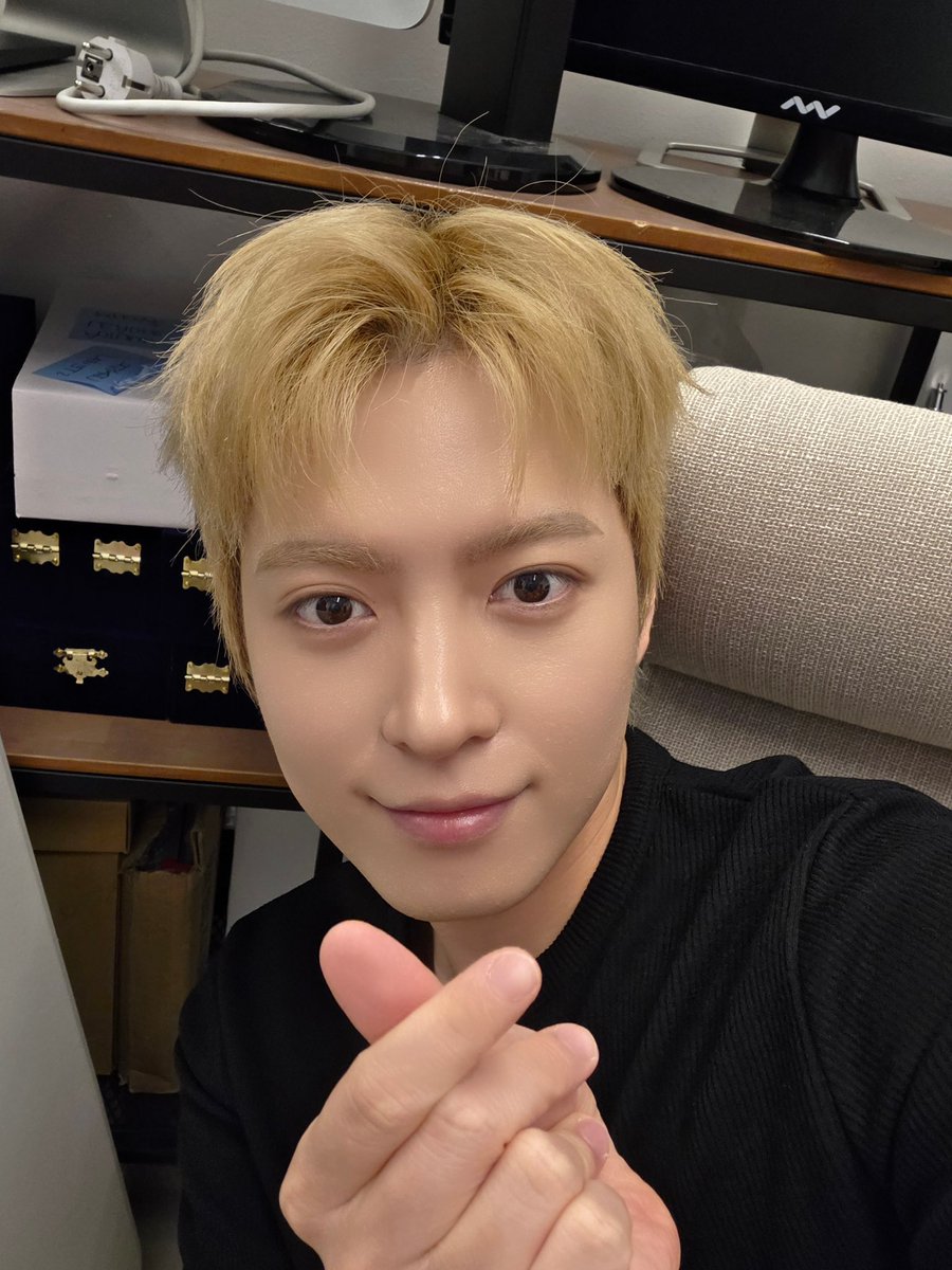 OmegaX_members's tweet photo. [#OX]

재밌는 하루였어용가리

#OMEGA_X #오메가엑스 
#휘찬 #HWICHAN https://t.co/12HE9iDhj2