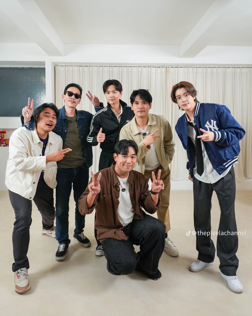 btbxx_'s tweet photo. enhypen x โอฮาน่า
enhypen x เทพลีลา
enhypen x blood saga in bkk? 🫪🥹🙏🏼 https://t.co/PMxrpgZm2C