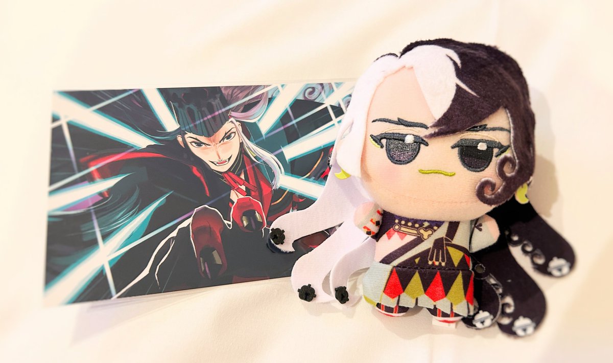 sjm__sd's tweet photo. えふご展で自分のポストカードが買えてご満悦のどまぬい https://t.co/dYJ33H9zmb