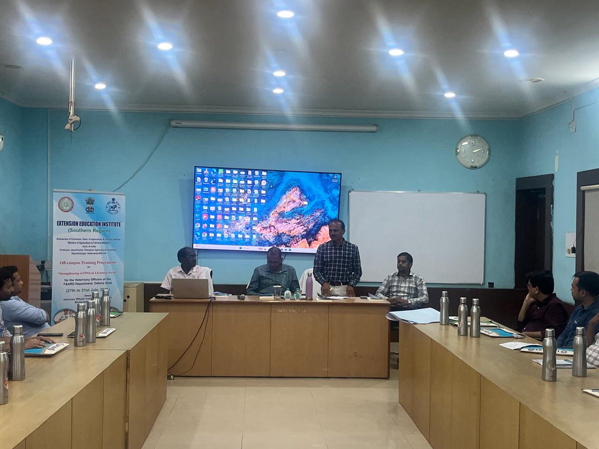 VOTIBBSR's tweet photo. The curtains fell today on the EEI, Hyderabad Off-Campus Training on FPOs at VOTI, BBSR. An erudite confluence that has seeded expertise, ignited enterprise &amp;  fortified the institutional architecture of livestock FPOs in Odisha.
@dahvsodisha @farddepartment @eeihyd @Dept_of_AHD https://t.co/Nx46uVvzKl