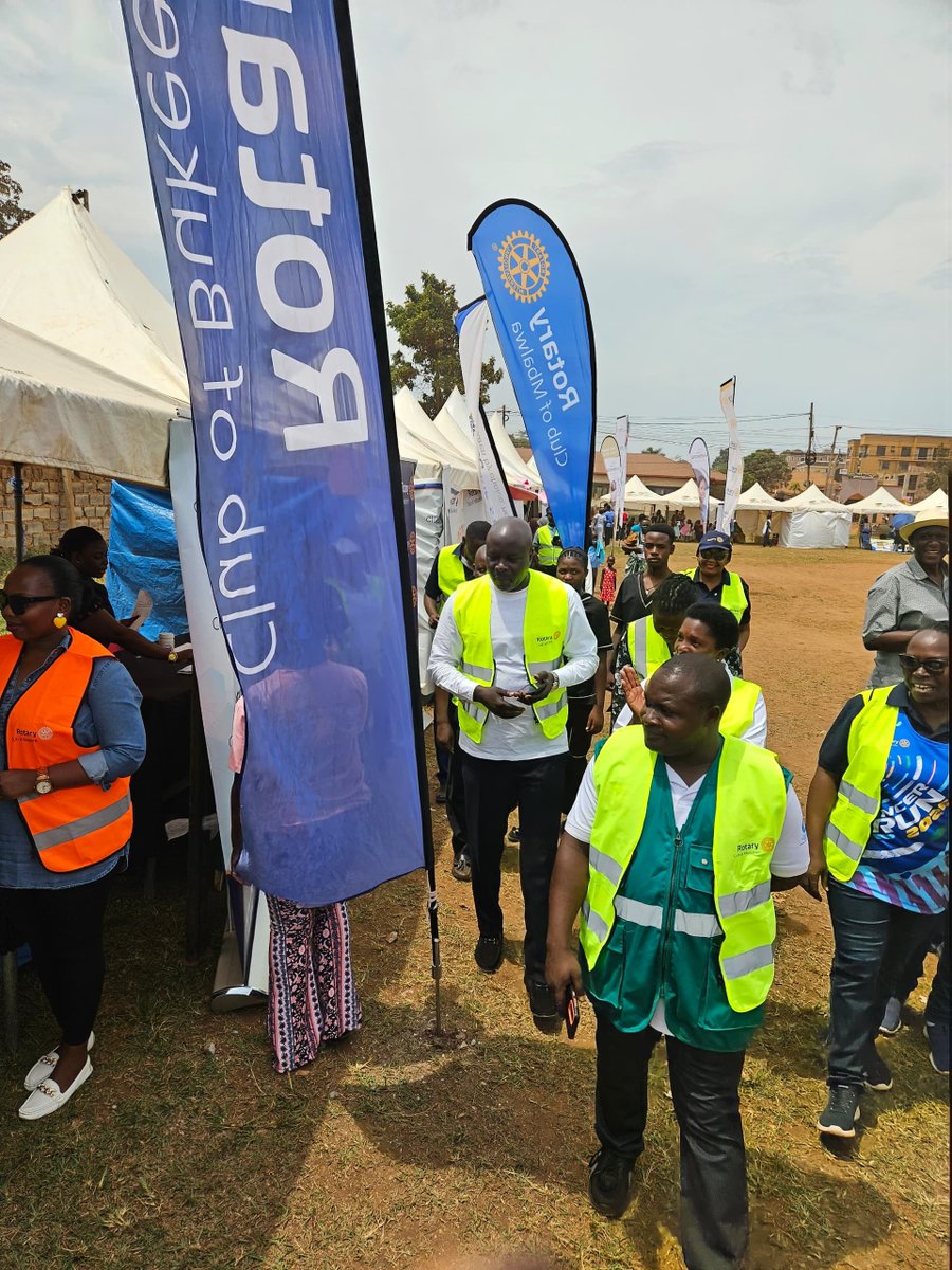 BukerereRot2025's tweet photo. The President of @BukerereRot2025 attended a Joint Medical Health Camp at Kira Foortball Grounds and was organized by Jinja Corridor clubs. @dgrotaryd9213 graced the occassion. https://t.co/fYvwkt5IVF