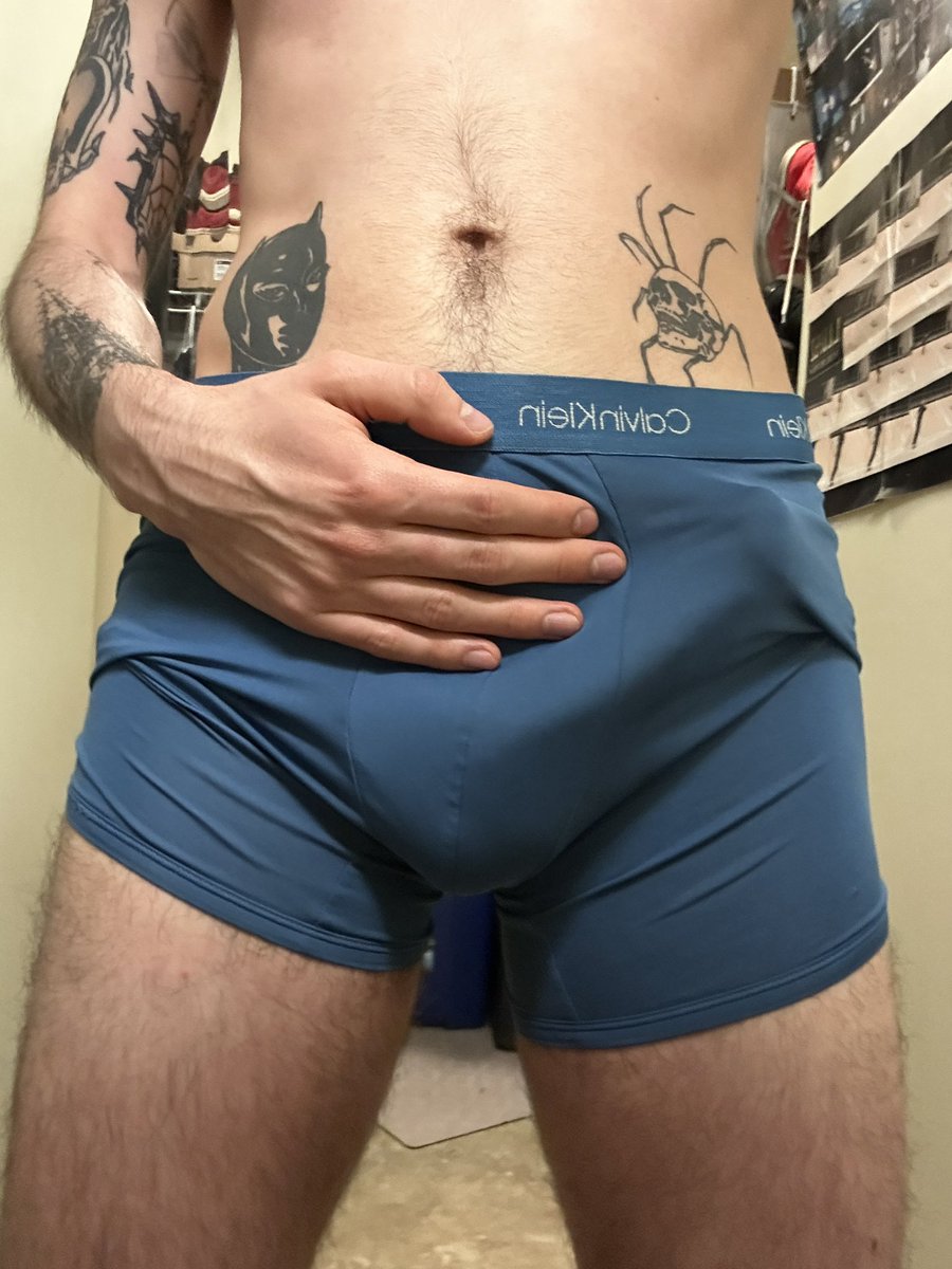xleftwinghadesx's tweet photo. Woke up #hard and #hung again wtf :/
#nsfwㅤㅤ #nsfwtwt #nsfwtwtًً #nsfwtwtًًً #onlyfans #tattoo #dickpic #bulgewatcher #bulge https://t.co/AxyGlTvutl