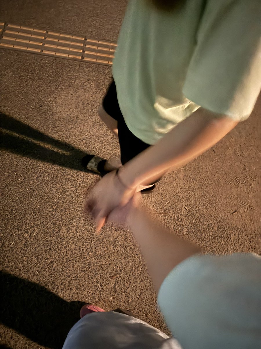 PI0335's tweet photo. 彼女は今お仕事中かぁ😥
寂しいなぁ。。
��く会いたいな。。
彼女が取られるんぢゃないかって不安。
まあ私が許さないけどね。

#レズビアンさんと繋がりたい
#セクマイさんと繋がりたい
#同性カップル https://t.co/LR80b0qDRw