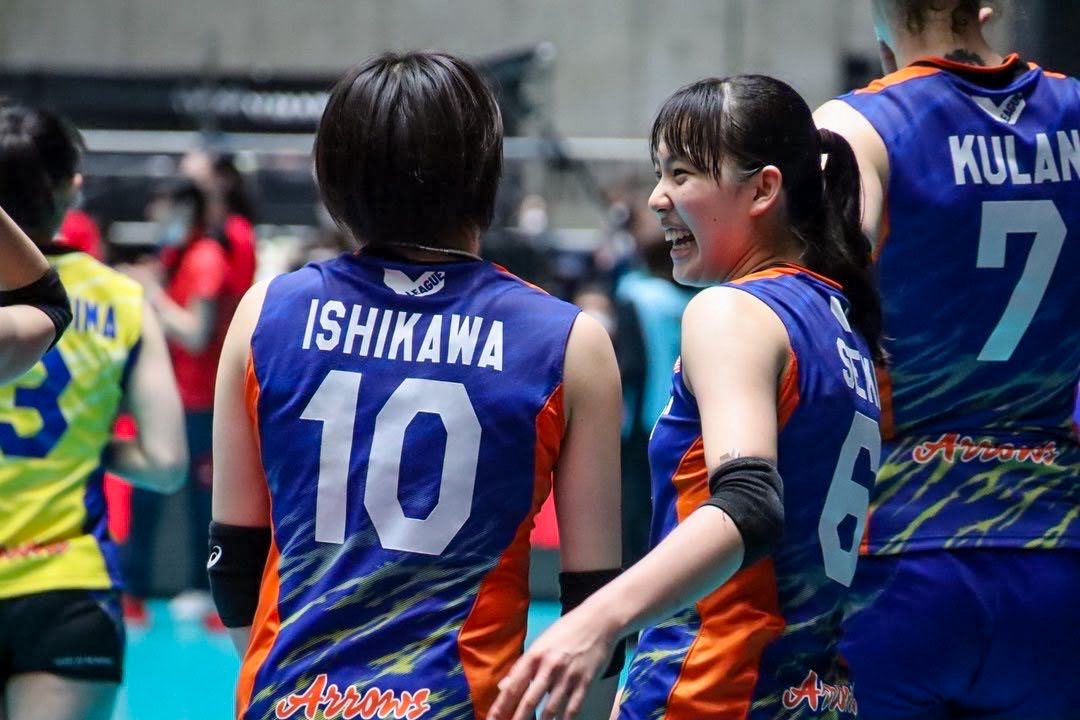 sora__l0's tweet photo. 春高もVの決勝も今でもはっきりと記憶に残ってる試合。この時、この瞬間真佑さん自身が何を感じ、考えていたかが綴られていて私も当時を思い出しながら、真佑さんの選手人生を一緒に振り返っている感覚で読むことができて胸がいっぱいになった🥲
・
 #石川真佑 選手 https://t.co/DWaWLUUSI4