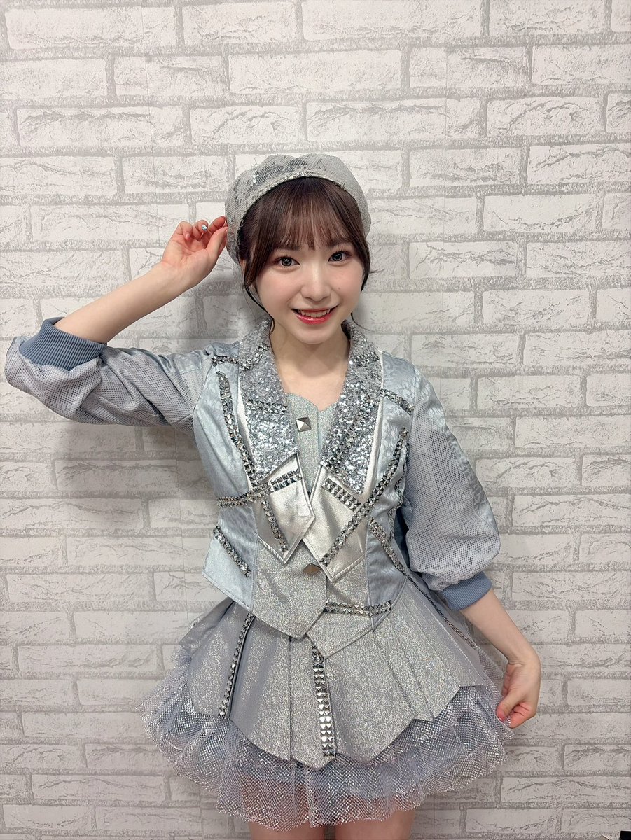 Yoshimin_1018's tweet photo. #ここにだって天使はいる公演
ありがとうございました🪽🩷

なんと！！！
憧れの「初めての星」「ジッパー」でした🫶

とっても楽しすぎましたーー😚✨
また出来ますように✨

あやみちゃん初日おめでとう🎉
 #NMB48 https://t.co/QqHW2AMLj5
