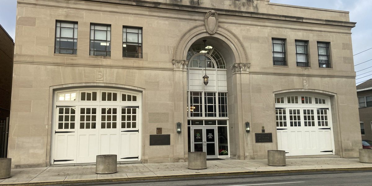 YourNewsguy's tweet photo. Morgantown insurance carrier steps in to cover costs in $1.25 million civil suit against councilor 

https://t.co/KVYR4Wlh7Y https://t.co/yerCO49oPa