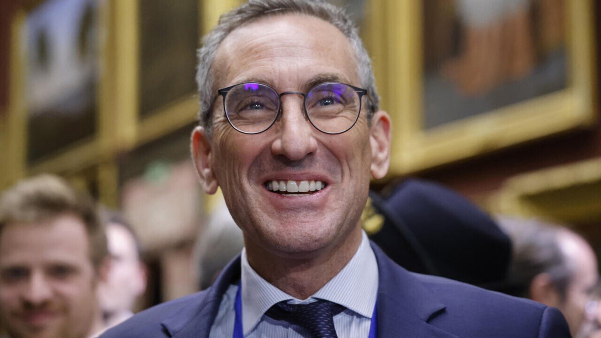 RFI's tweet photo. Signe d’une crise inédite, Washington pourrait bloquer la nomination de l’ambassadeur de France
➡️ https://t.co/2wpvsXIRtZ https://t.co/63HKJpdfDJ
