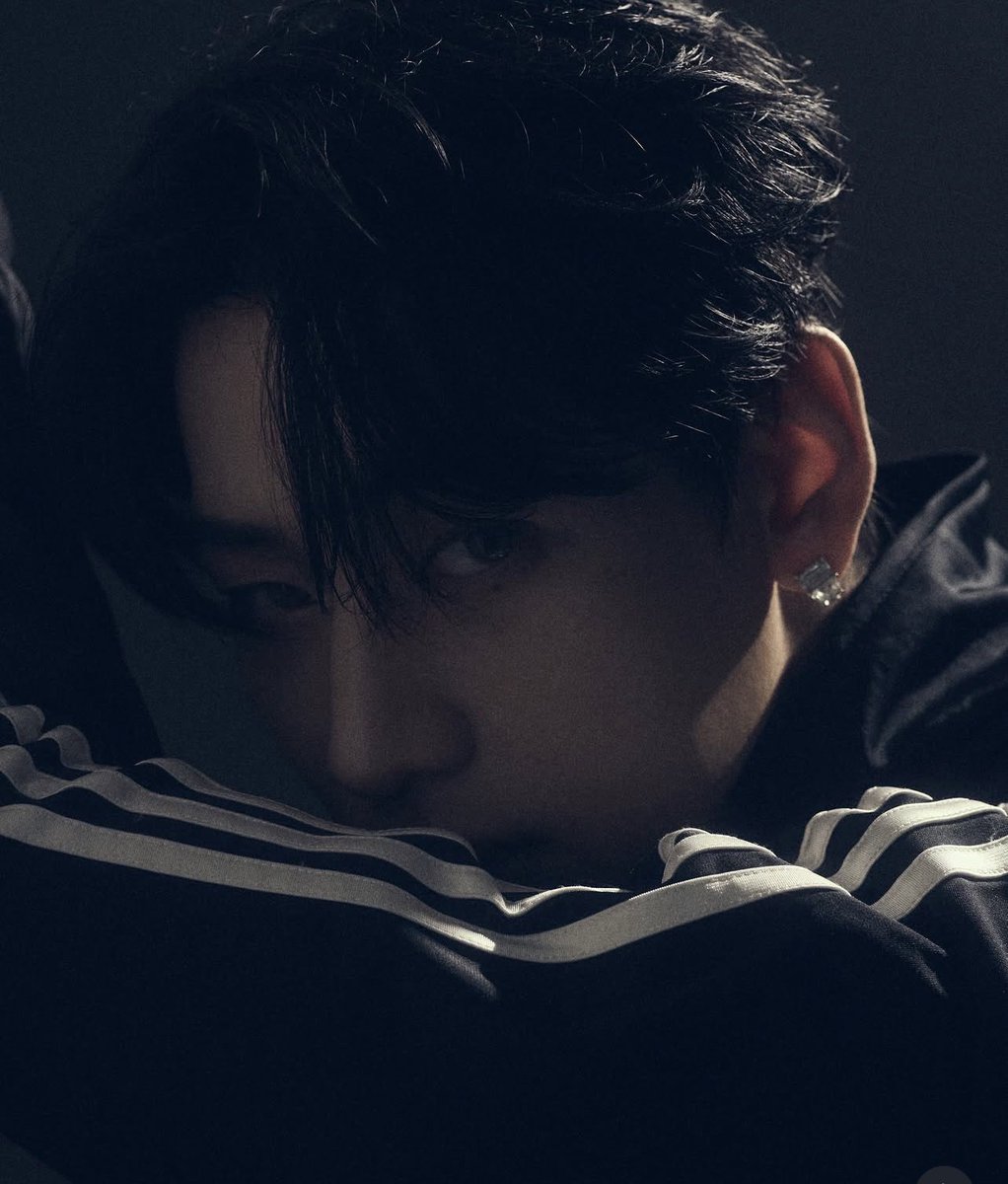 TheStandardPOP's tweet photo. POP NEWS: Adidas ประเทศไทยประกาศ แบมแบม เป็นพาร์ตเนอร์คนใหม่ โดยต้องติดตามดูกันเร็วๆ
นี้ว่าจะมีโปรเจกต์พิเศษอะไรบ้าง
.
#BamBam
#AdidasThailand
#TheStandardPop https://t.co/vInsVPrkJ2
