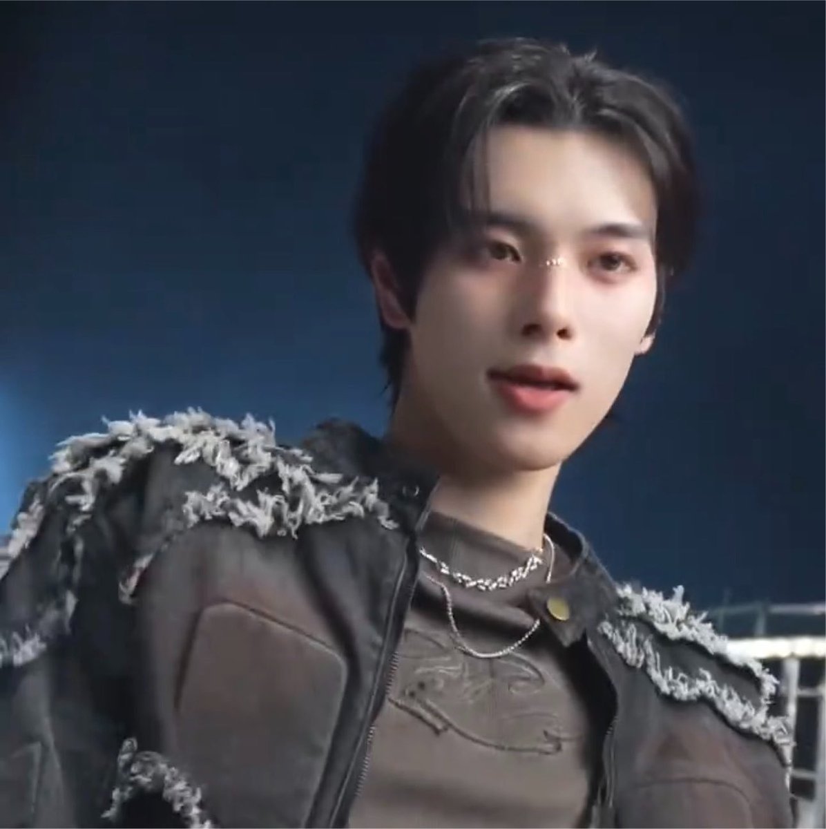 Mangkapun's tweet photo. หล่อสร้างเรื่องอีกหล่ะ เบื่อพวกคนหล่อหว่ะ https://t.co/h27lRolWPV