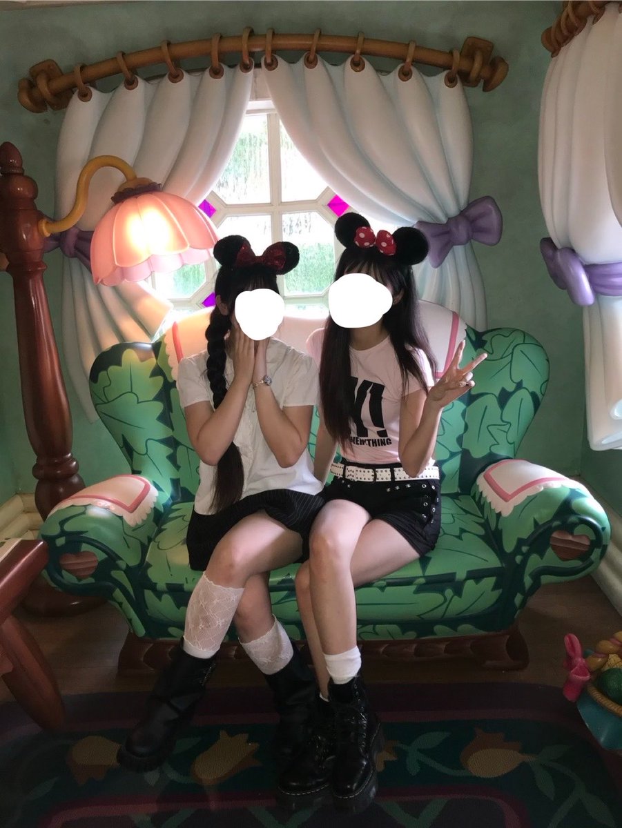 d_is06's tweet photo. ディスニーいったよん🎶♩♬🎼 4月ぶりのディズニーで久々すぎたし楽しかった🥺 https://t.co/E0wGTbHGDv