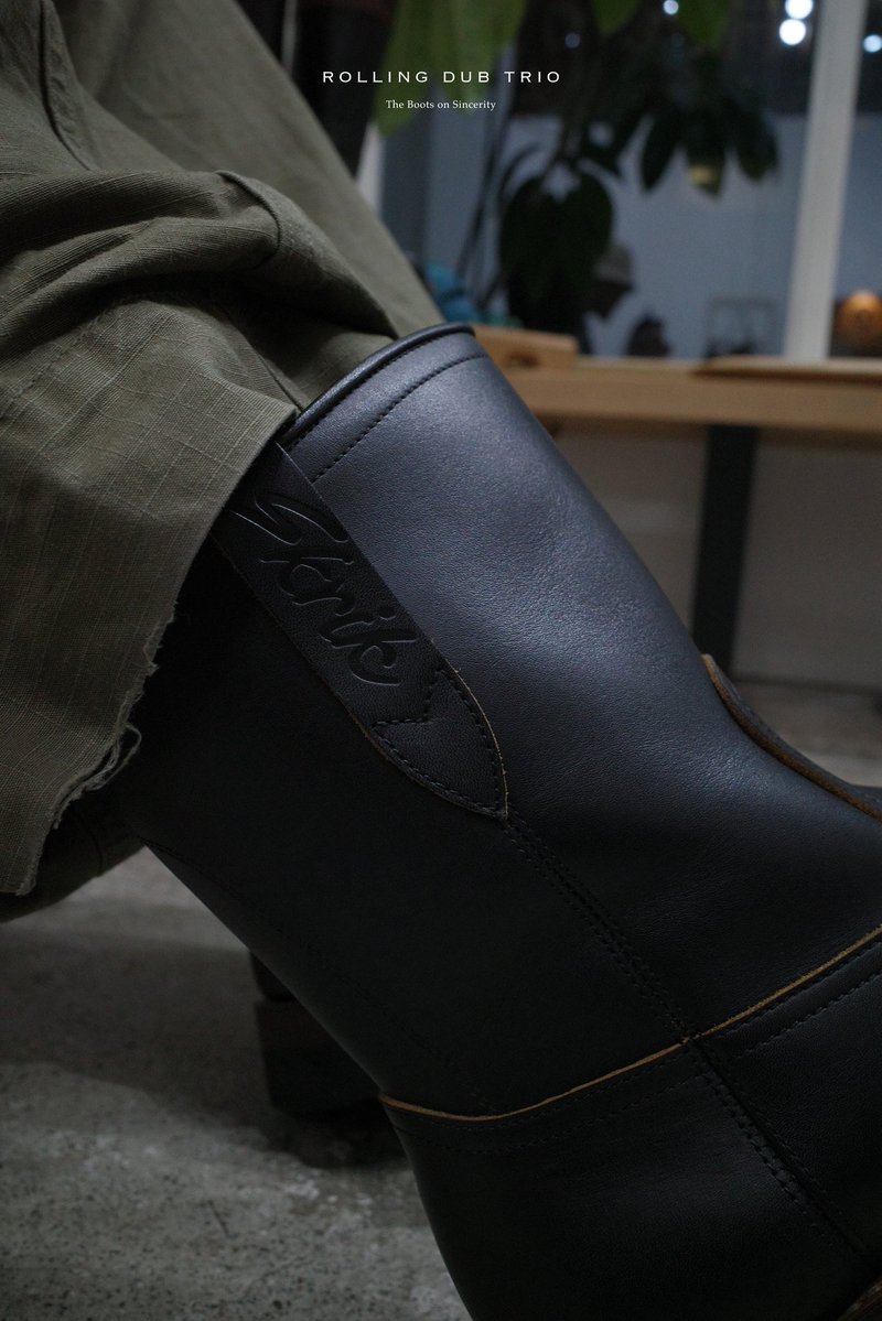 RollingDubTrio's tweet photo. Farmer Boots
" Skrik "
BLACK ESPRITdeCHROME

THE BOOTS SHOP 8/1(sat) 13:00-
ONLINE STORE 8/2(sun) 19:00-

https://t.co/Dtv1a76Dr6 https://t.co/rXlkRJAmiA