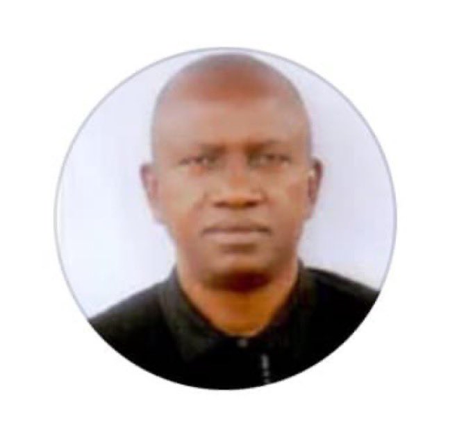 unnstudentz's tweet photo. The  Head of the Architecture Department, UNN Dr. Emeka Mba called out for allegedly harassing a female student because she chuckled while he was in class. https://t.co/UrCIGkisem