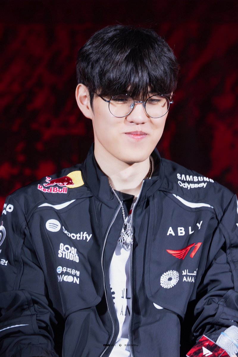 onanar222's tweet photo. 「260731 LCK vs GENG fm」

  계속 웃어🐯😆🥹
#오너 #Oner #문현준 #T1WIN https://t.co/wIcU9ZHCXS
