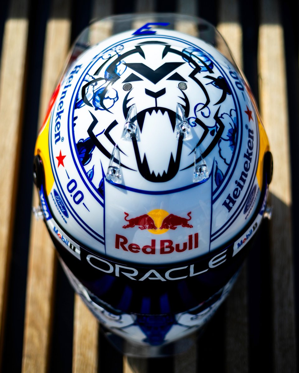redbullracing's tweet photo. Delfts blauw for Zandvoort's last dance 💃

Max's home race helmet just landed 💙 

#F1 || #DutchGP 🇳🇱 https://t.co/Ma4G1Zetgt