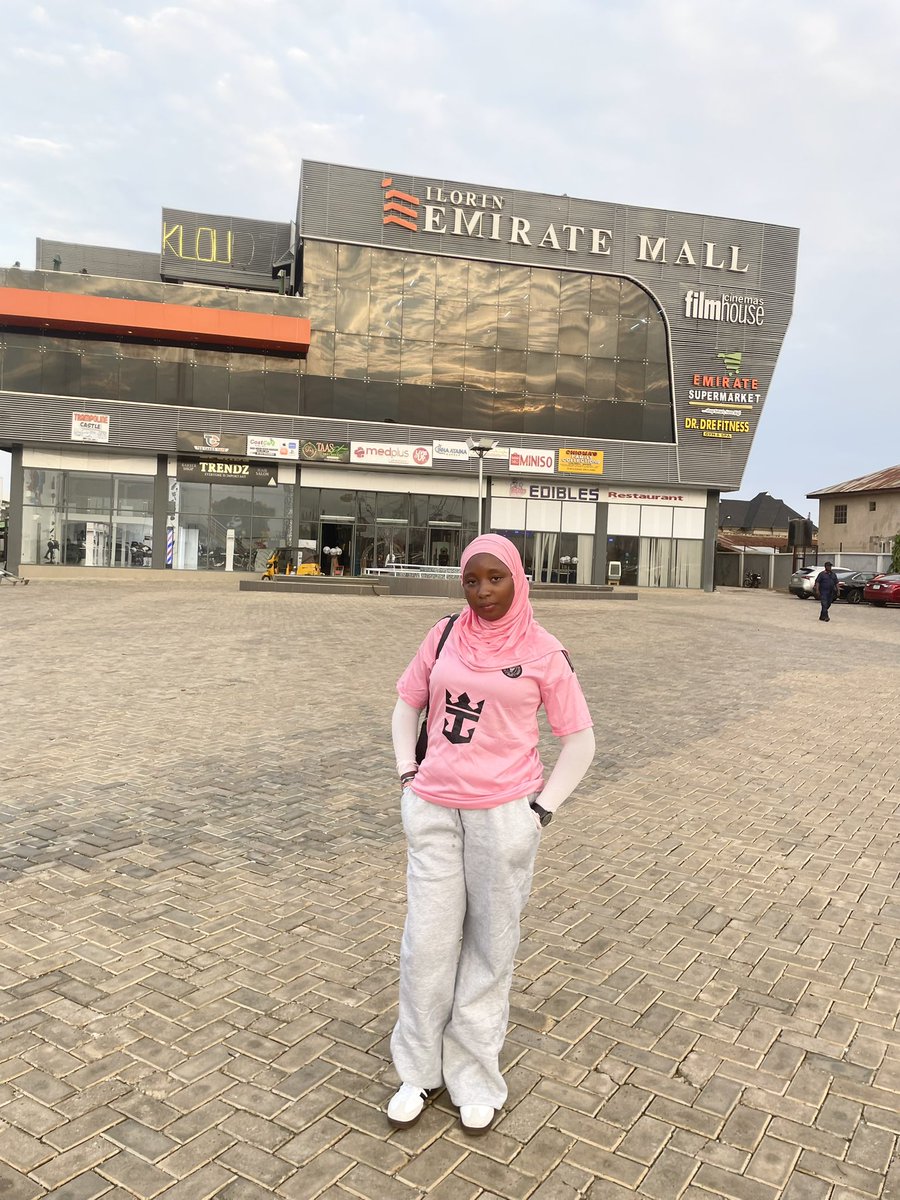 Omolanke30's tweet photo. Had fun yesterday on my birthday 🥰 https://t.co/oXFMfl1ubZ