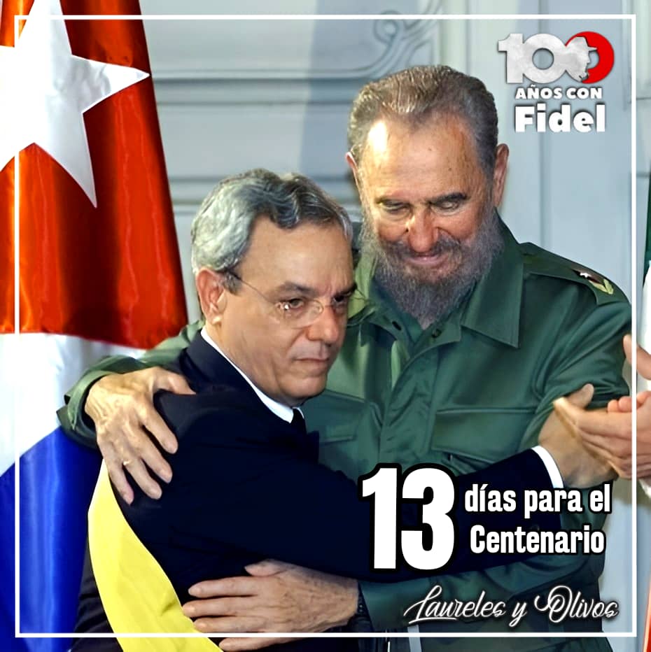 dcballos's tweet photo. #100AñosConFidel https://t.co/8osZLTa6bJ