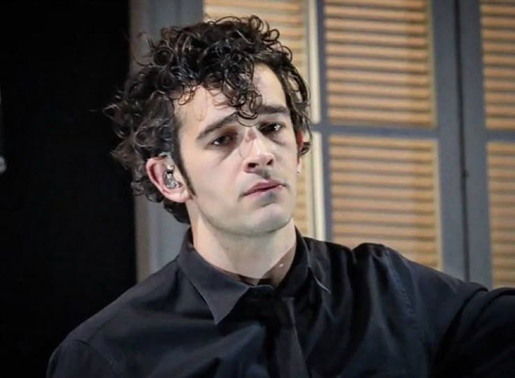 mattyhealy_pics's tweet photo. https://t.co/60IaNCz1ON