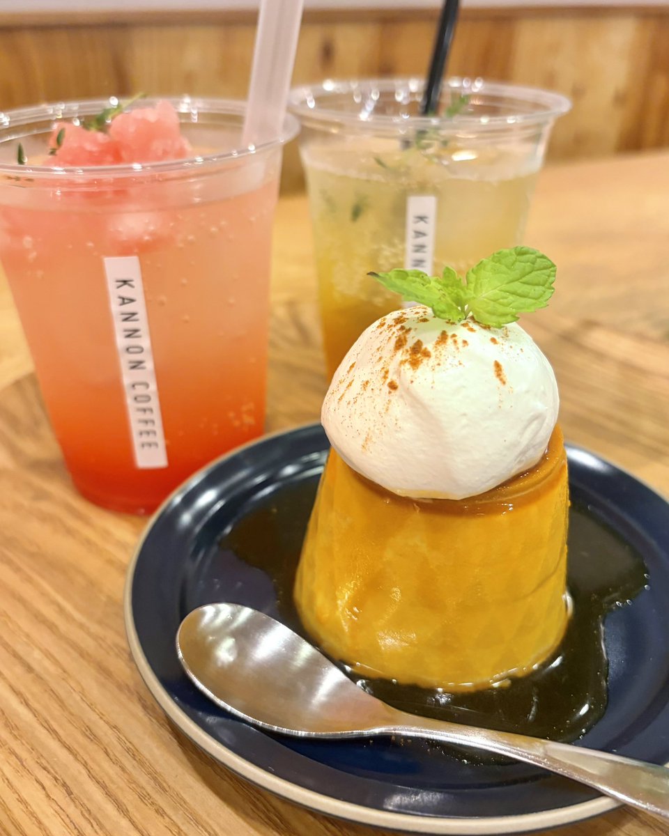 gourmet_nagoya's tweet photo. 大須商店街にあるおしゃれカフェ『カンノンコーヒー』

名物のカボチャプリンは固めの弾力で南瓜ならではの優しい甘み・香りを楽しむことができます https://t.co/ICYpGGayKH