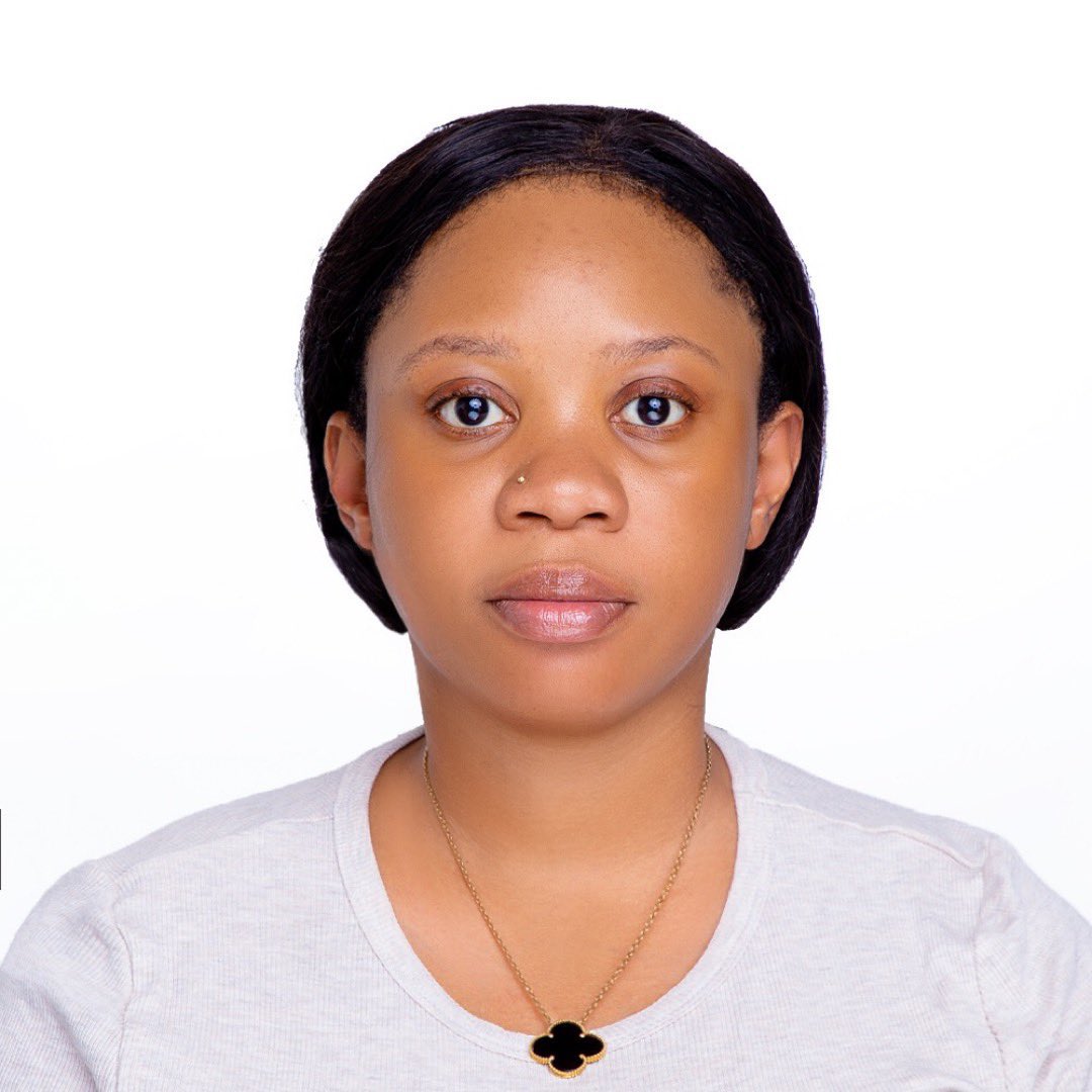 Wumi_Toriola's tweet photo. I’ve turned a new leaf…. Mi o se hard girl mo https://t.co/BpNpqU69AB