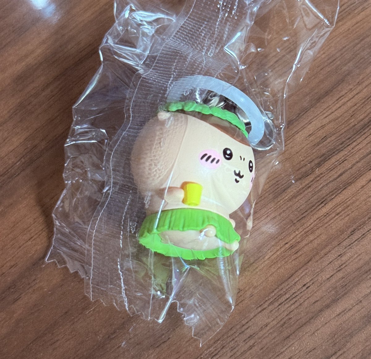 05Fu_23Ta's tweet photo. @1 【交換】ちいかわ 人魚の島のひみつ 特典 め��るしアクセサリー 

譲）くりまんじゅう

求）古本屋

郵送＞都内手渡し

お気軽にお声掛けください。 https://t.co/2U4xLWNMGZ