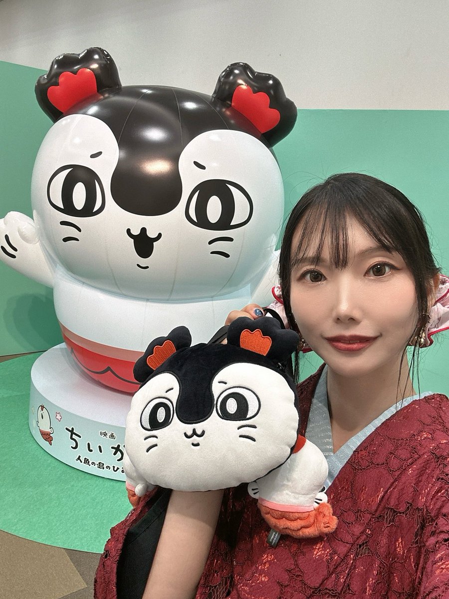 cyako_villains's tweet photo. 🎬ちいかわ🧜‍♀️セイレーンコーデ👘

帯留めはあのシーンを再現✨ﾊ~~~♪
セイレーンに倣ってツインお団子にした♡
Tシャツ被せ帯、セイレーンの眼がギラギラ光っていい感じ😉
パークのセイレーンに会いたいなぁ🫧 https://t.co/G2oin3LZ4p