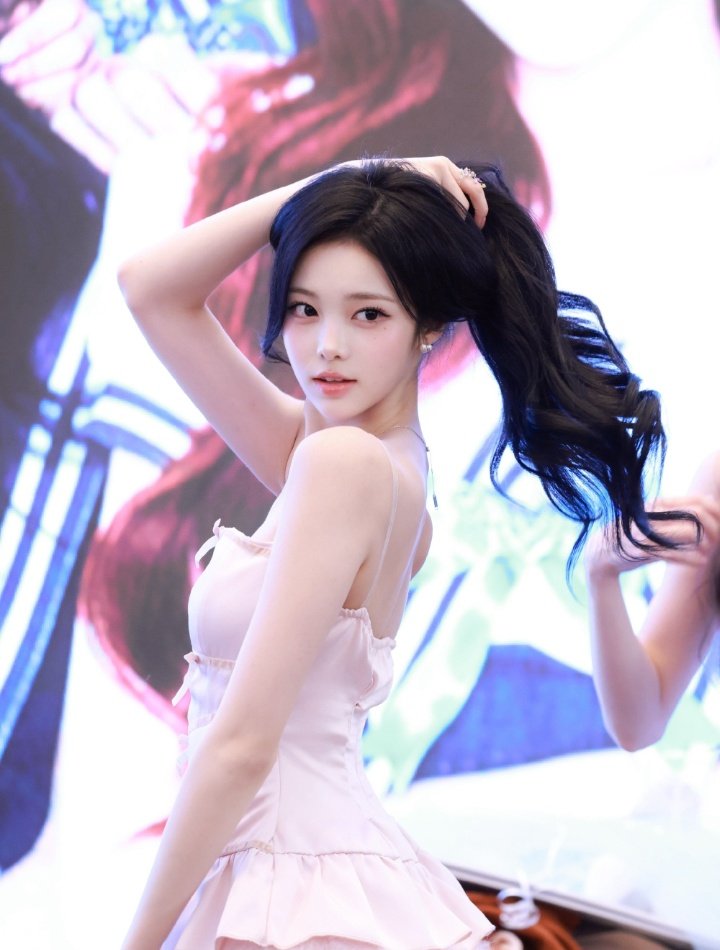 ianizedS2's tweet photo. 오늘 정이안 분위기 미쳤따 https://t.co/vXlRF1xV6i