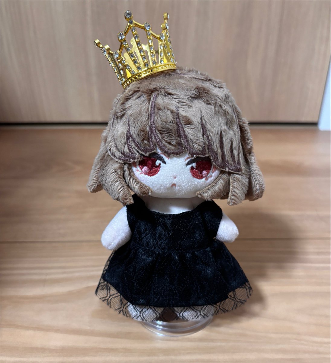 tatsuko_yasu's tweet photo. シックなドレスしか持ってなかったけど、かわいい😭👑 https://t.co/Fk3vNOwNfs