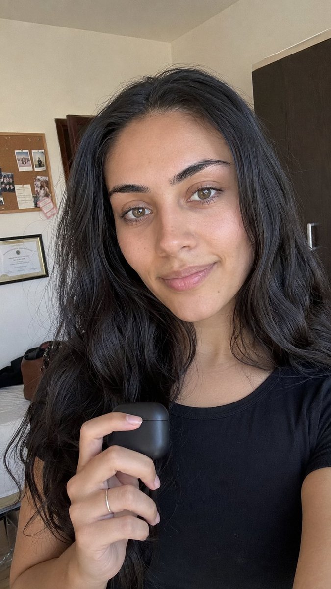 ojasxai's tweet photo. Yeah Bro keep trying create good AI Videos🤡😂

Hi, I'm Ojas. I help brands create realistic AI UGC, AI Avatars and AI Videos that attract attention and convert viewers into customers

Note: 0% AI slop https://t.co/cDwihl31fS