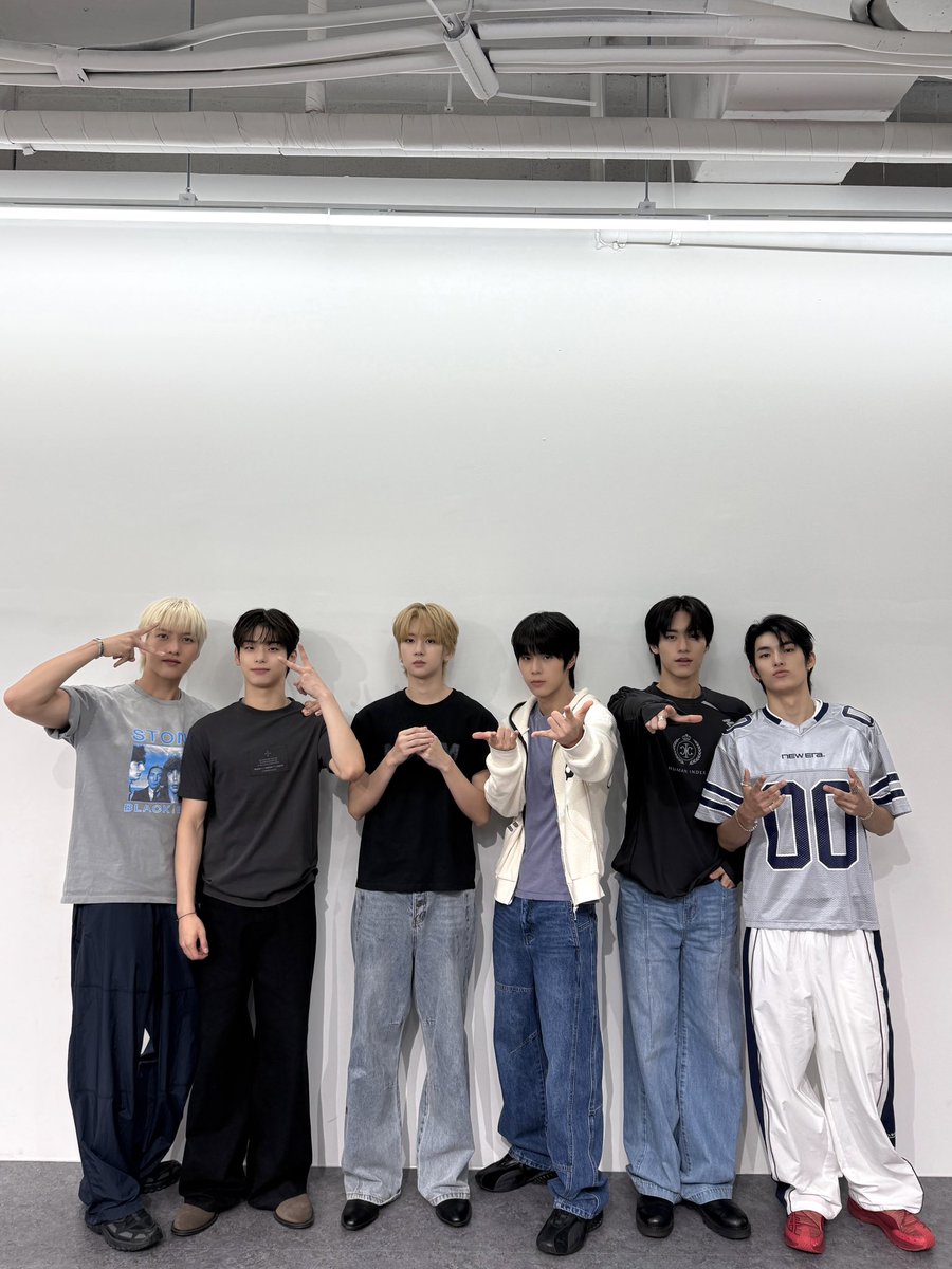 82MAJOR_231011's tweet photo. [📷]
#에이티투데이_260731

️에티는 아름다워🫰
에티라서 아름다운 거야💛

#82MAJOR #82메이저 #에이티투메이저
#82데이 #82TODAY https://t.co/tgFLXGC57w