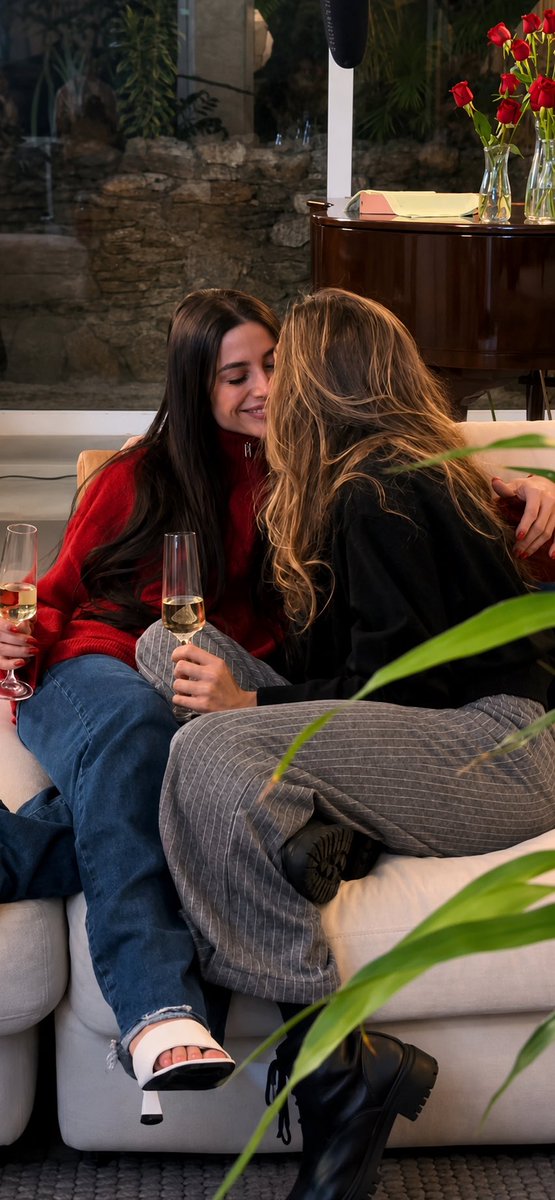 pipiakx5v's tweet photo. Ao que tudo indica é essa cena mesmo e sinceramente, to ansiosa pra ver ela porque tem que ser MUITO forte pra aguentar um diálogo desses, SEM OR! https://t.co/6eZ7PGviji