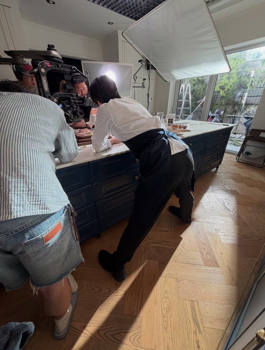 sonkdj01's tweet photo. 뭐야..? 인스타 오류난 거 아니지? 압바 술마셧나 https://t.co/8Jl7CzJ4dl