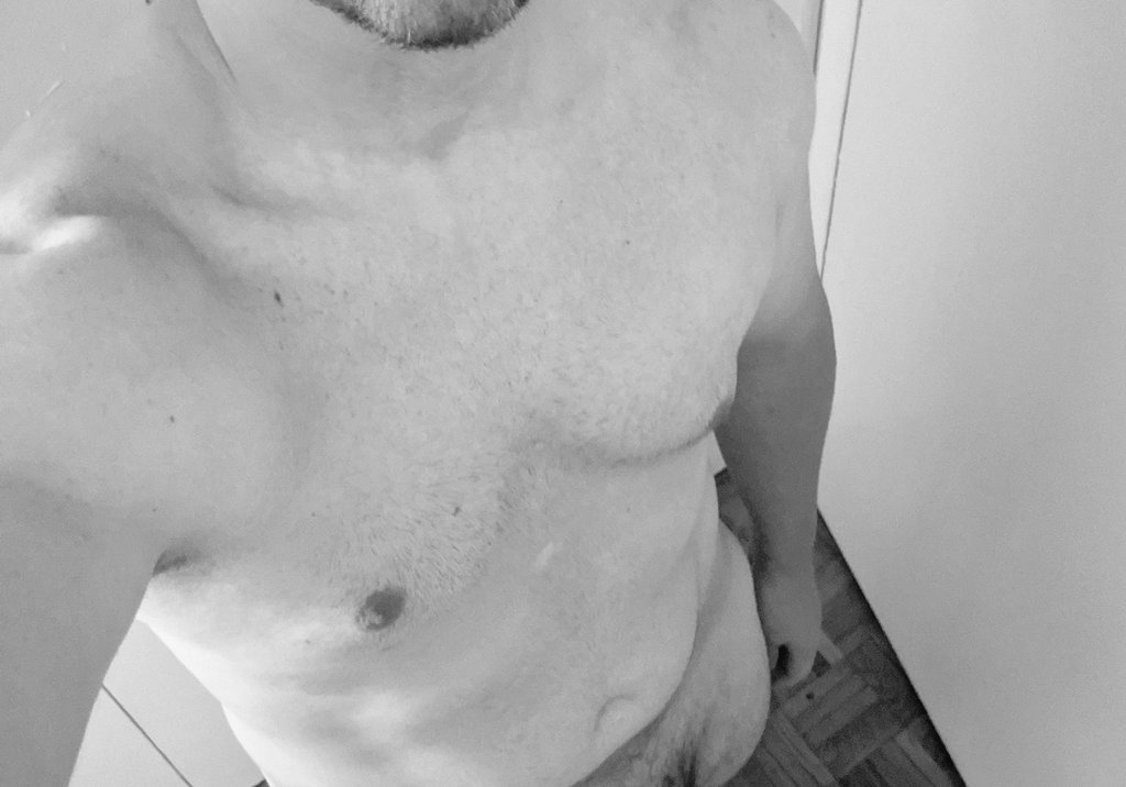 BiTheWay777's tweet photo. Good morning Sexy People!  Naked and waiting for you.... 

Come say hi 😜
#nsfw #nsfwtwtًً https://t.co/6mvdEOCuVA