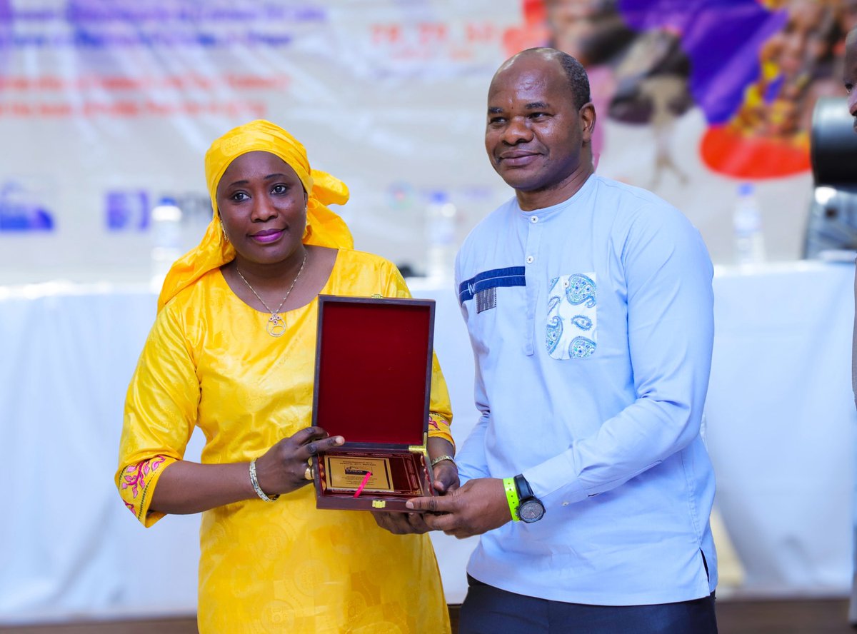 IDEPOfficial's tweet photo. 🏆 The 4th NTA Africa Conference closed last night in Saly with an awards ceremony. IDEP, represented by Bakary Dosso, was honored by Ms. Astou Diouf Gueye (DEEG). 🇸🇳
#IDEP #NTAAfrica #CREG #Saly2026 https://t.co/rd6PN5zlRs